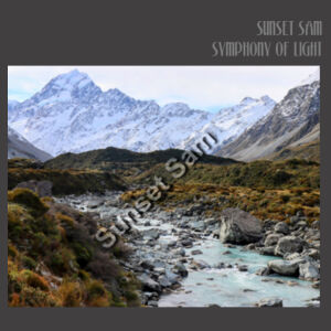 Curved creek from Mount Aoraki, front - AS Colour Women's Faded Relax Crew Design
